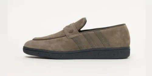 B&Y UNITED ARROWS × adidas Originals 26FW『HANDBALL SPEZIAL LOAFER “Olive”』の先行予約が開始