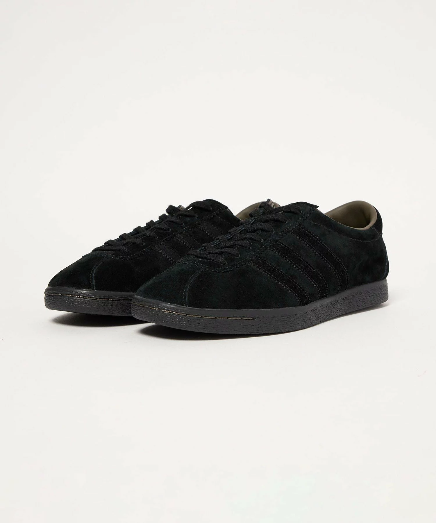 B&Y × adidas Originals『TOBACCO “Core Black/Branch”』の先行予約が開始