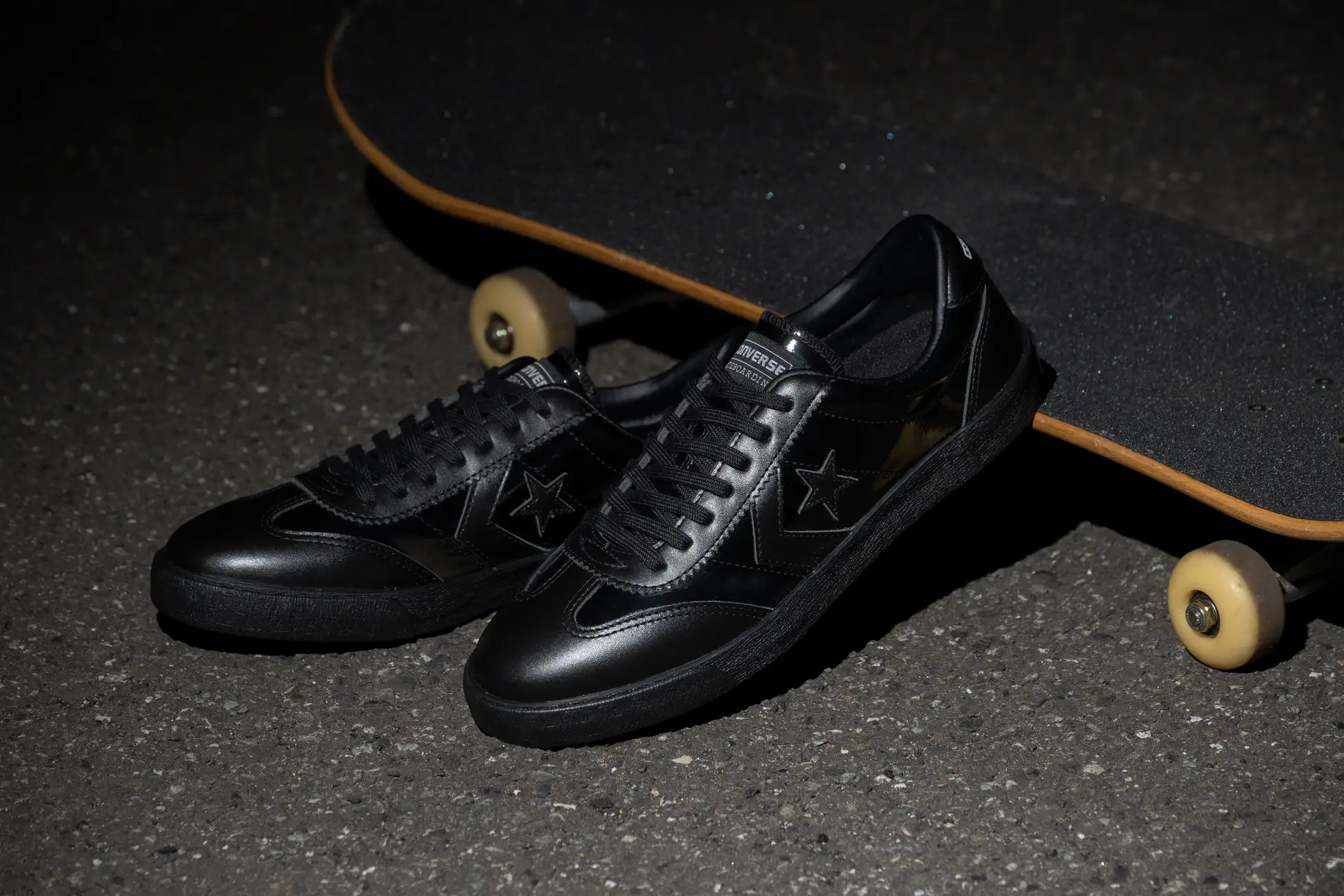 CONVERSE ROADCLASSIC SK PA OX “Black Monochrome” の先行予約が開始