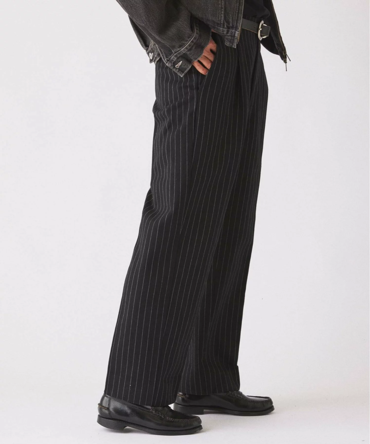 JOURNAL STANDARD relume × UNIVERSAL OVERALL 26FW『ヘリテージライン シングル スラックス』の先行予約が開始