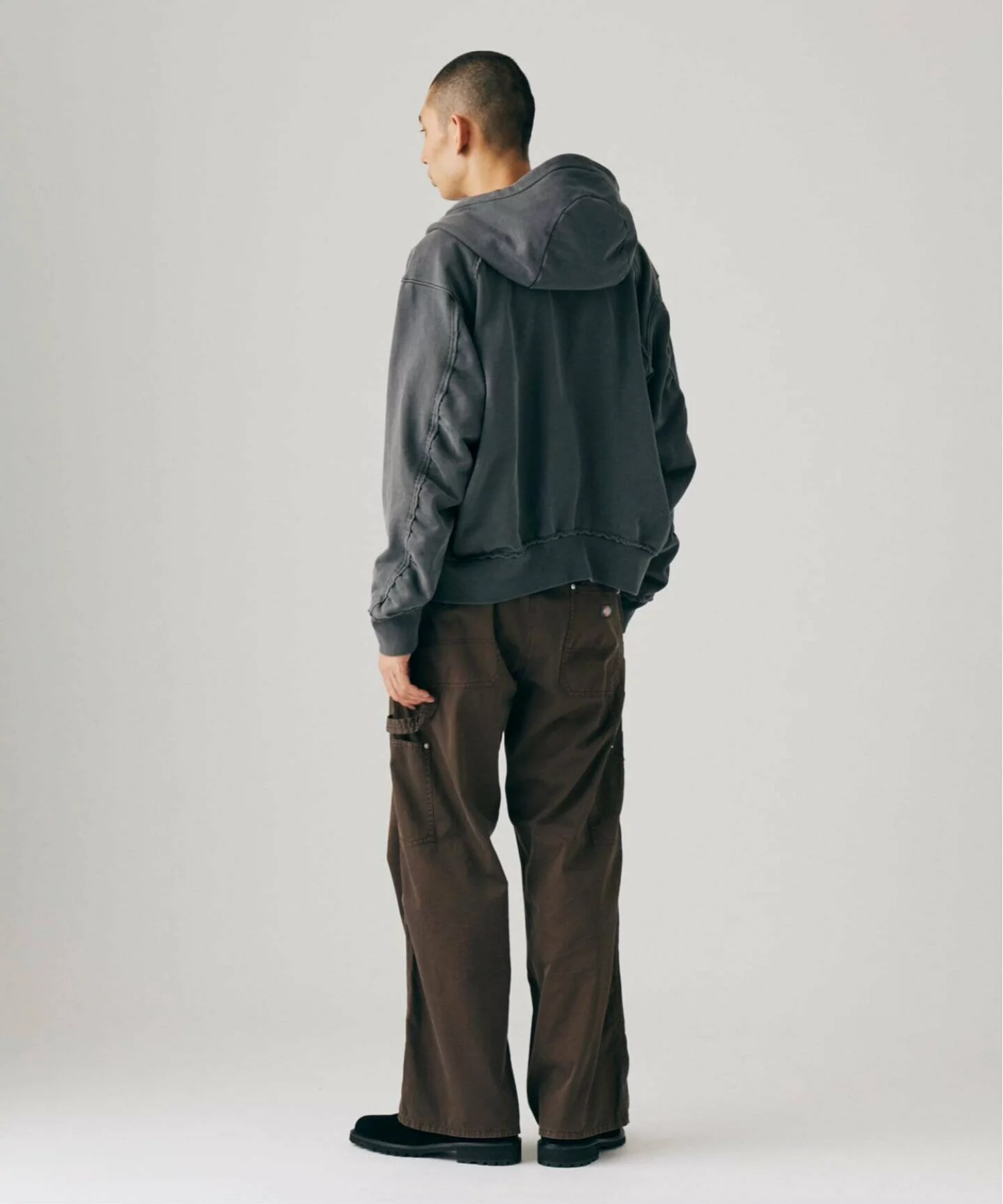 JOURNAL STANDARD 26FW『ラウンド スリーブ フーディ』の先行予約が開始