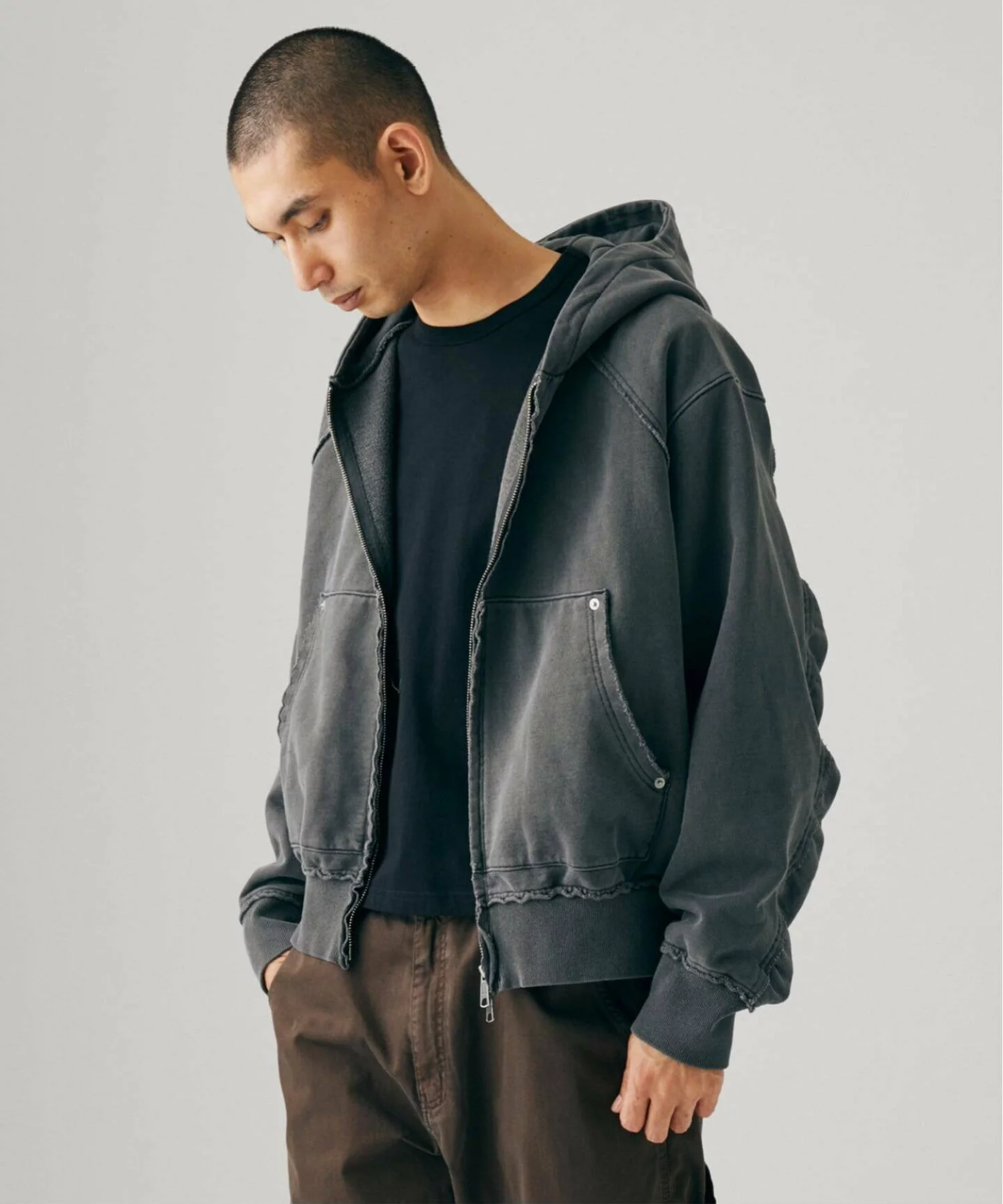 JOURNAL STANDARD 26FW『ラウンド スリーブ フーディ』の先行予約が開始