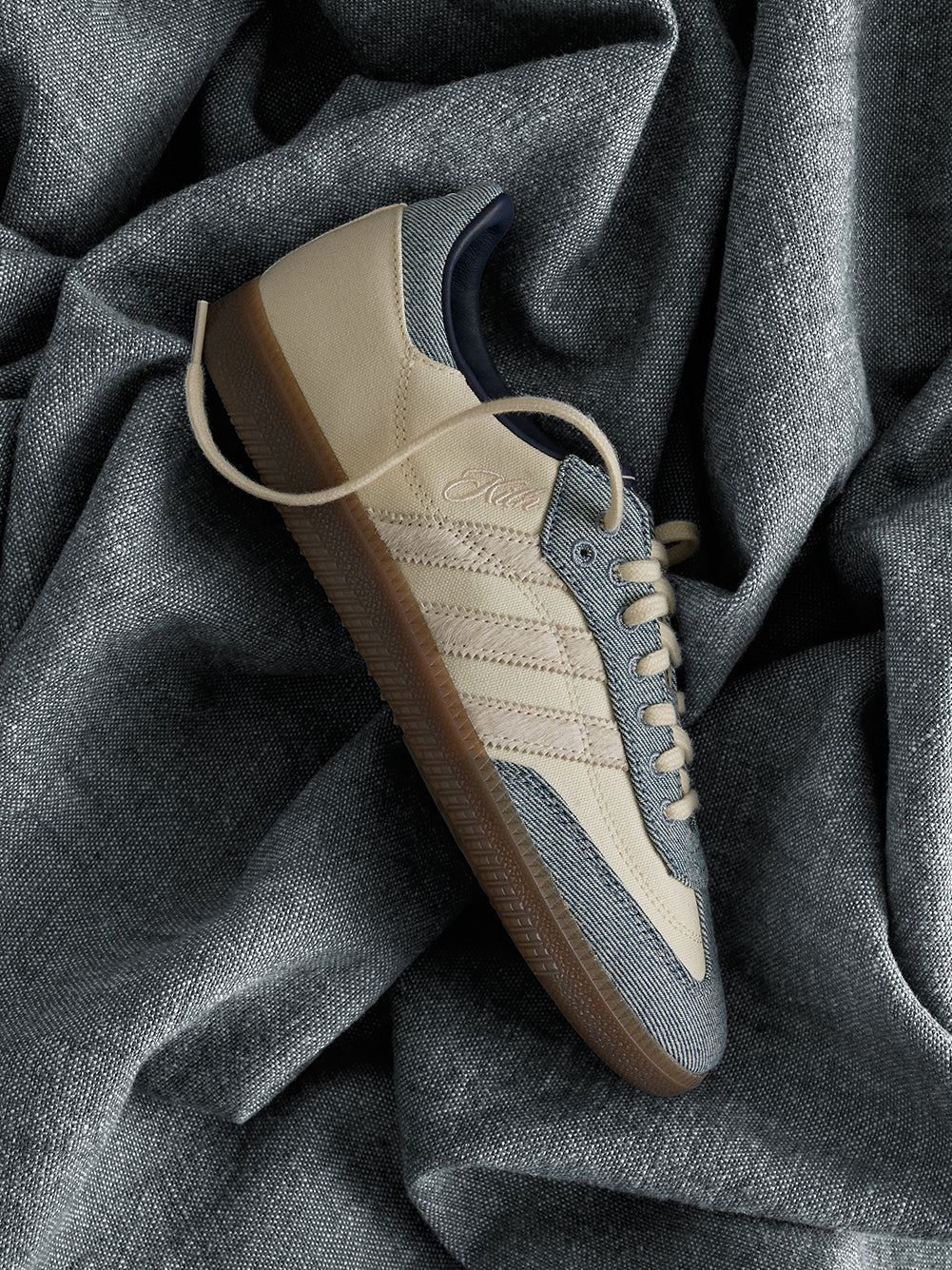 KITH × adidas Originals Fall ’26『Samba “Denim”』の国内販売情報が公開