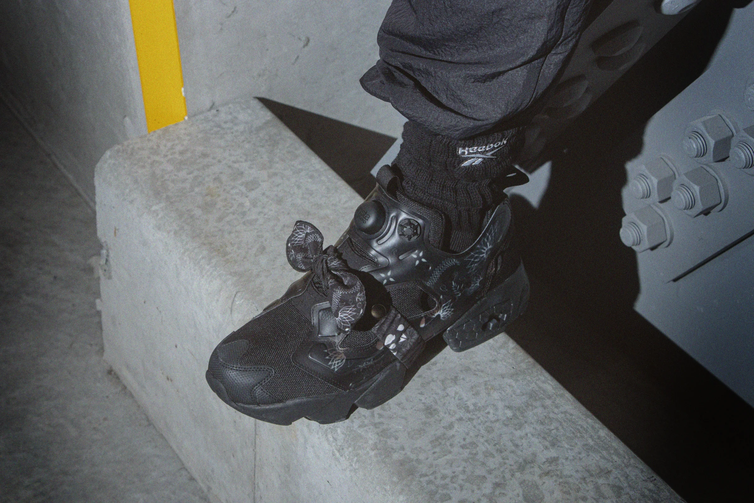 KREVA × Reebok の初コラボコレクション “FADE INTO CLASSICS” が登場