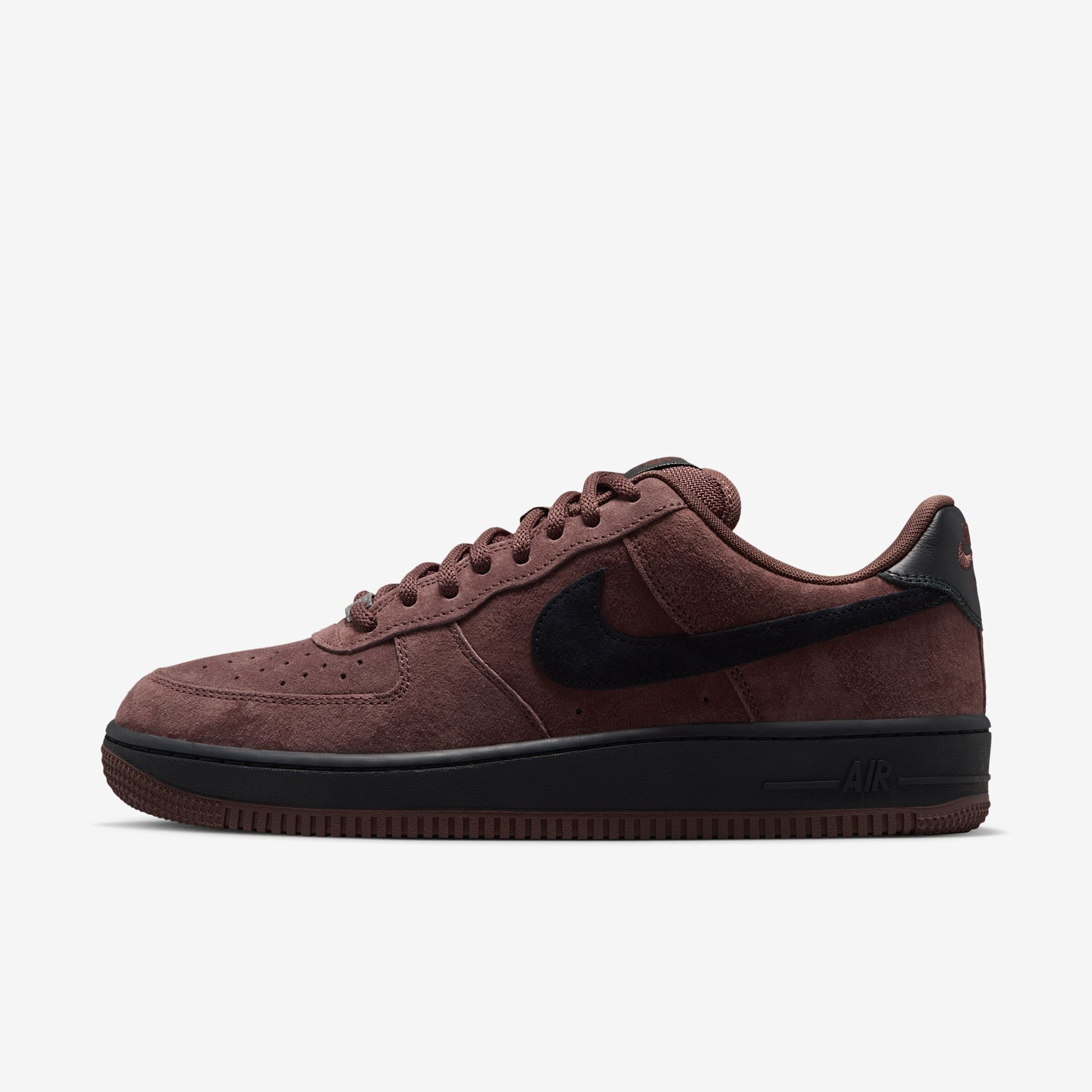 NIKE SB × NIKE AIR FORCE 1 “Light Chocolate” が8月20日(木)より各スケショにて発売予定