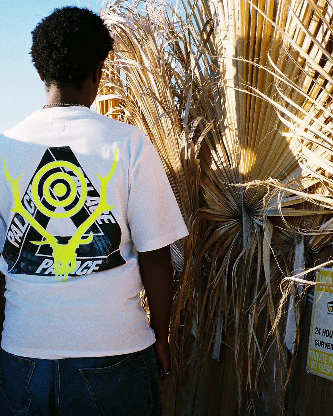 PALACE × SOUTH2 WEST8 の2026年秋コラボコレクションが国内8月15日(土)に発売予定