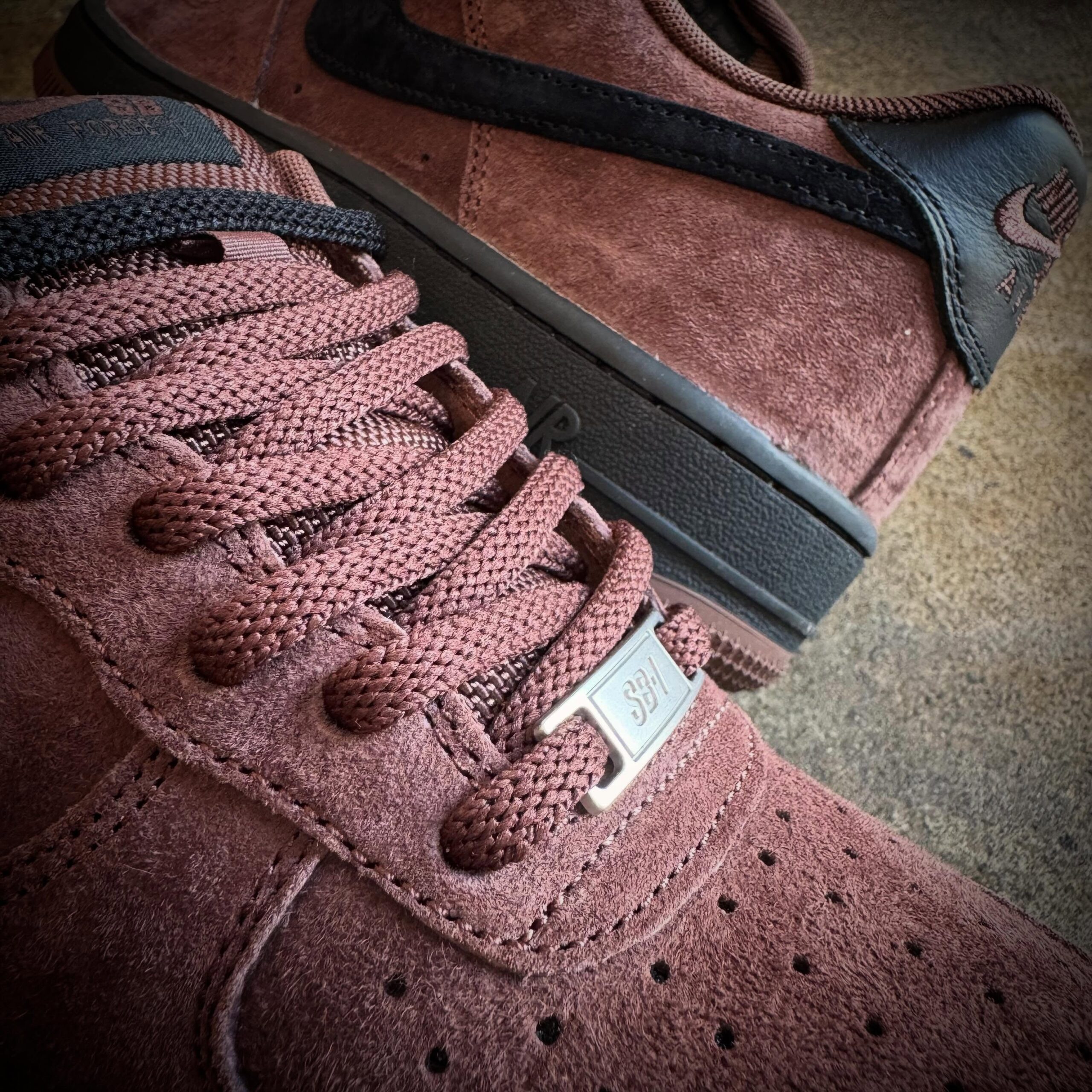 NIKE SB × NIKE AIR FORCE 1 “Light Chocolate” の国内抽選が開始