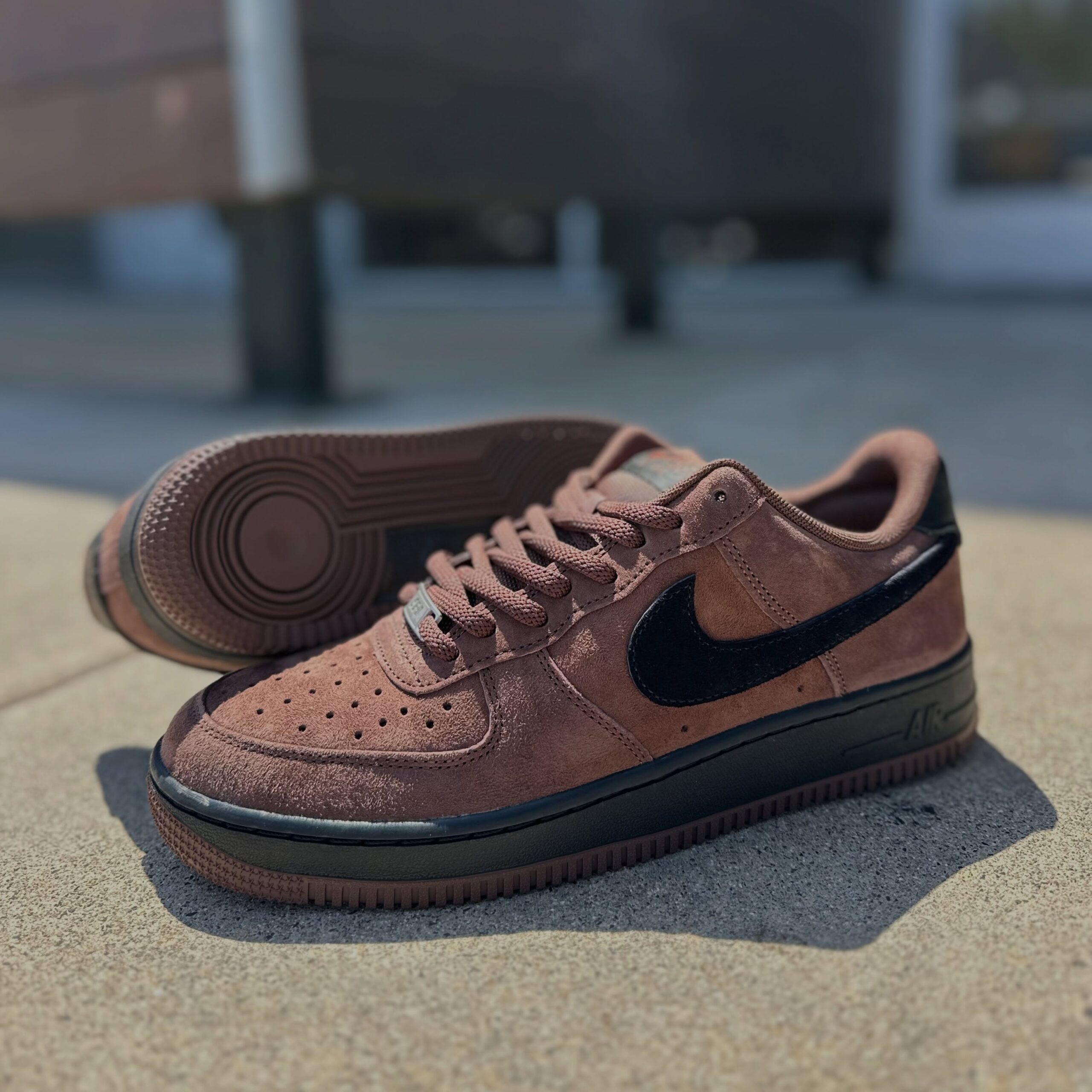 NIKE SB × NIKE AIR FORCE 1 “Light Chocolate” の国内抽選が開始