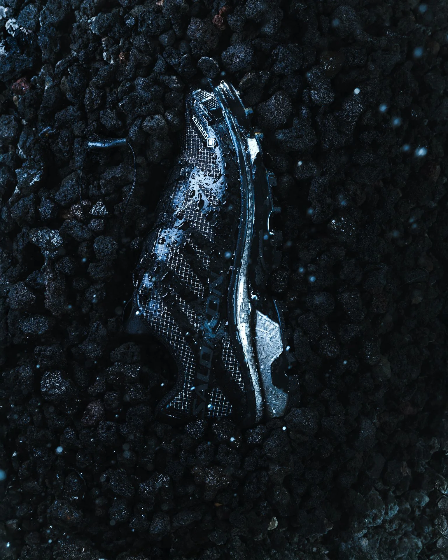 SALOMON XT-4 OG GORE-TEX® “Black” の追加予約が開始