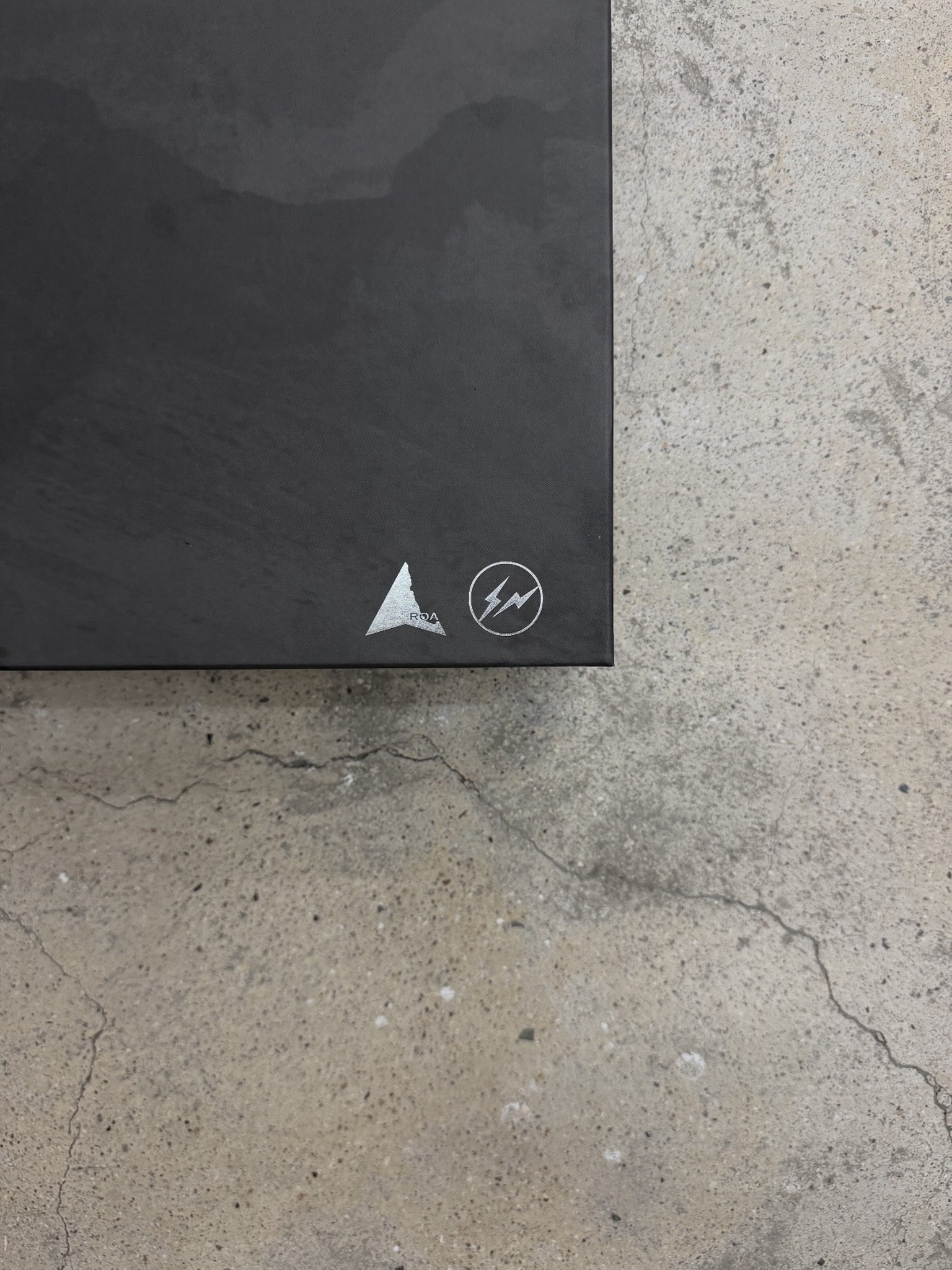 ROA × fragment design『Andreas』が発売か