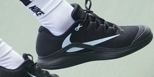 Travis Scott × NIKE ZOOM VAPOR 12 HC “Black” が公開