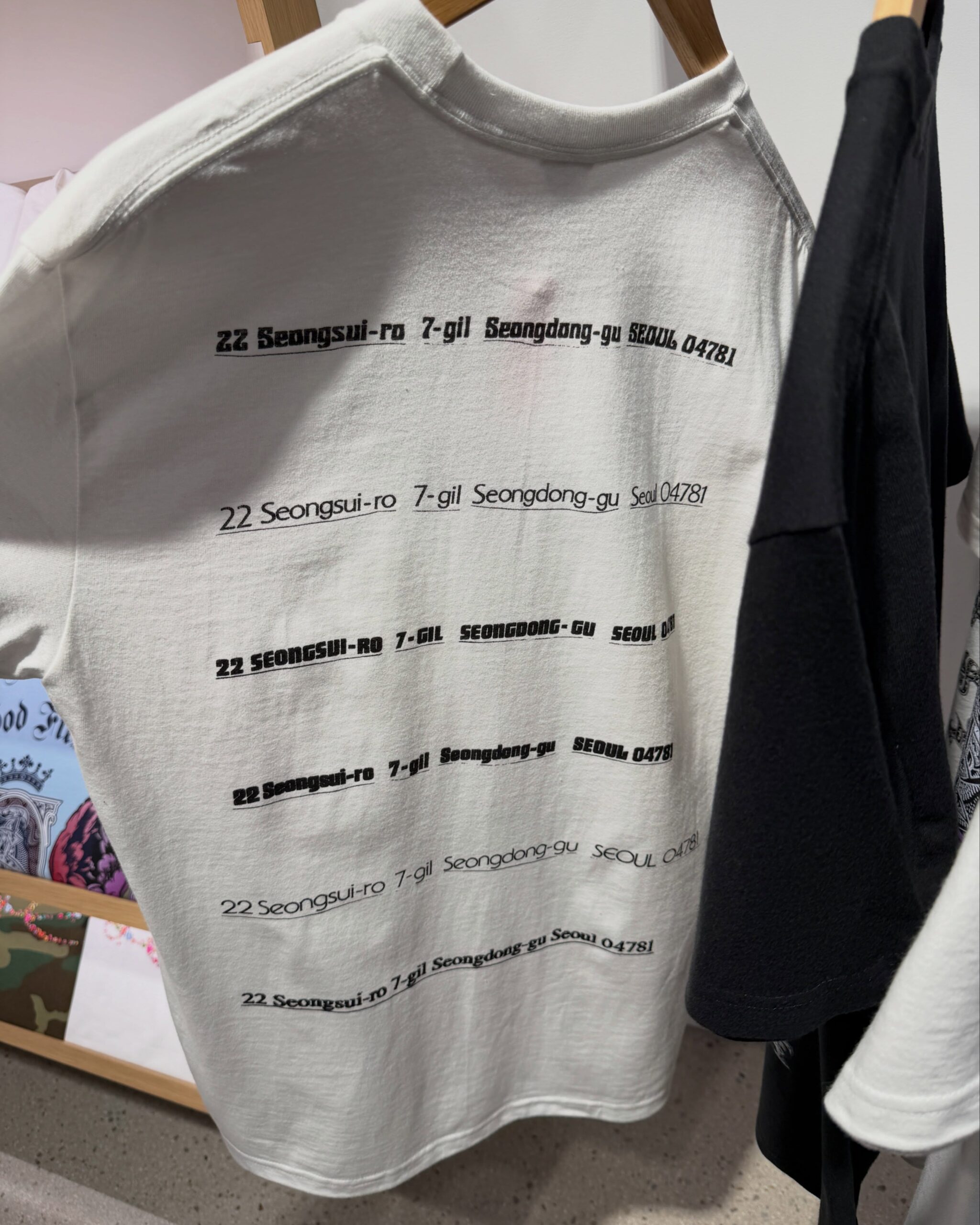 Supreme 聖水店 のオープン記念 Box Logo Tシャツが公開