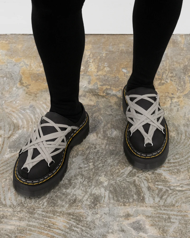 Rick Owens × Dr.Martens の2026年秋冬コラボブーツが登場
