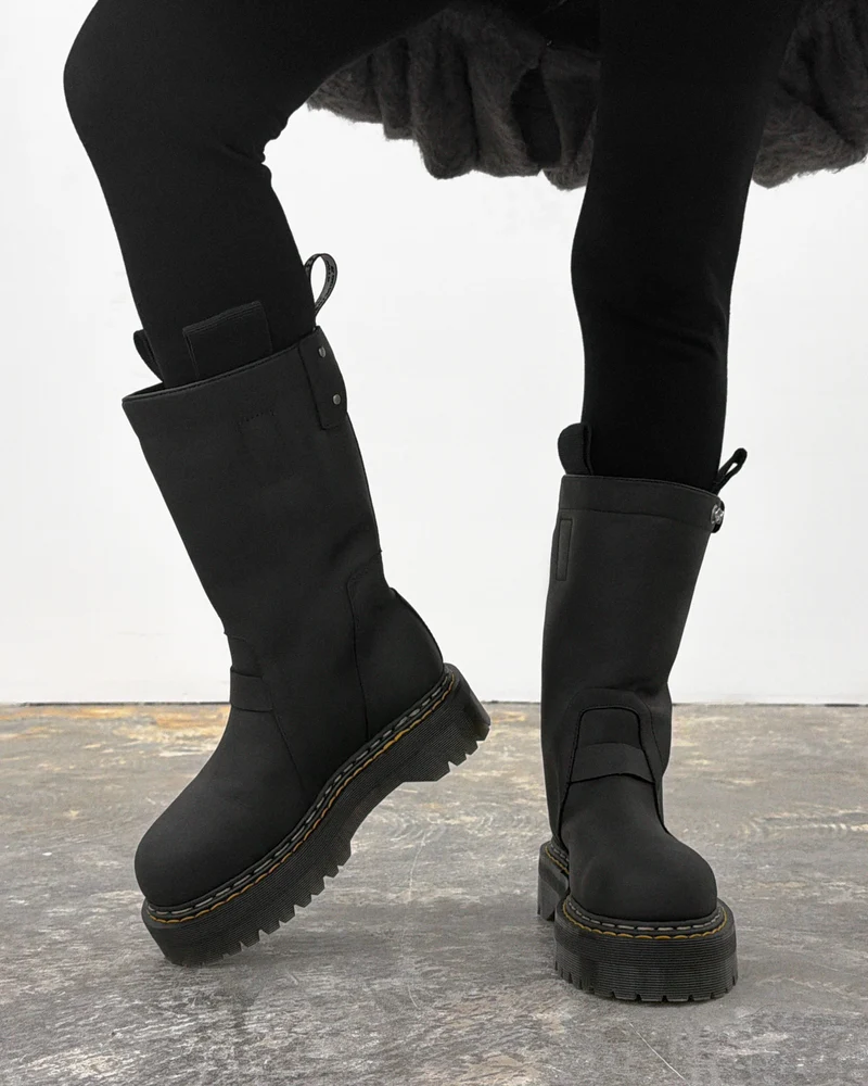 Rick Owens × Dr.Martens の2026年秋冬コラボブーツが登場