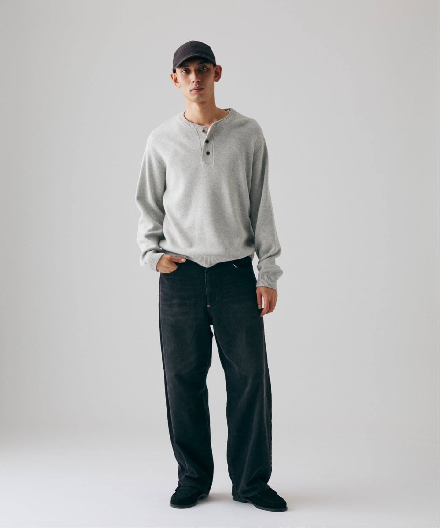 JOURNAL STANDARD 26FW『スウェット ライク ヘンリーネック ニット』のオンライン先行予約が開始