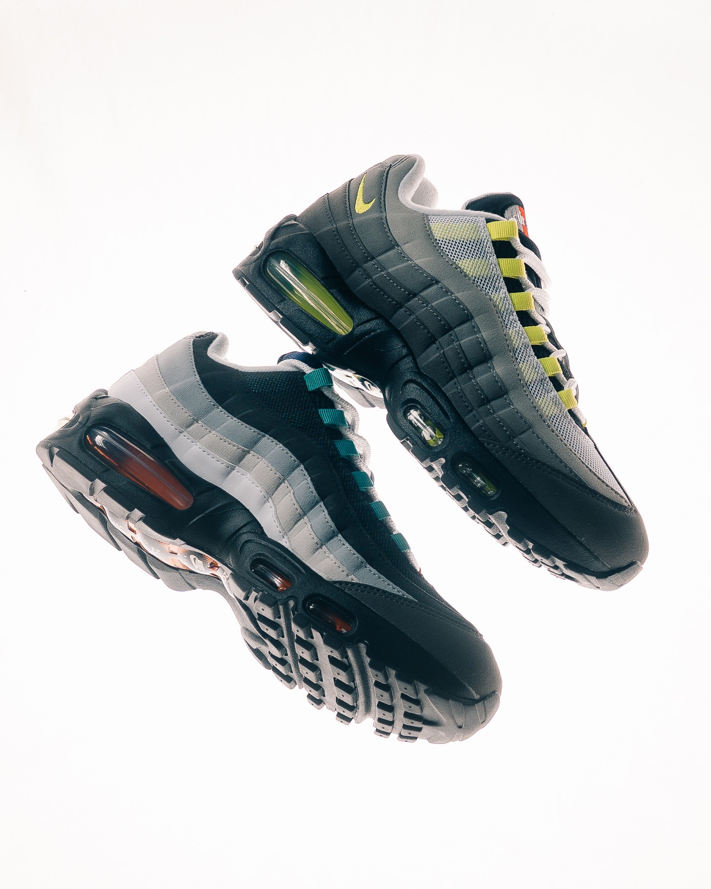 NIKE AIR MAX 95 BIG BUBBLE PREMIUM "Greedy" が9月5日(土)発売