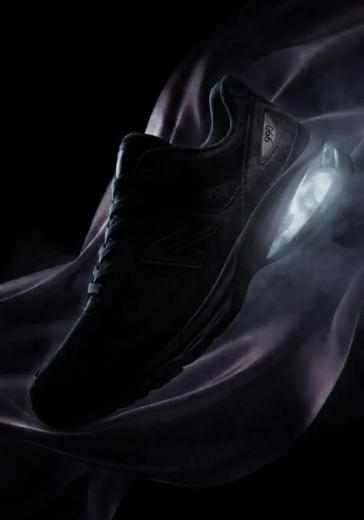 New Balance の新型スニーカー『990v7 Made in USA』が公開