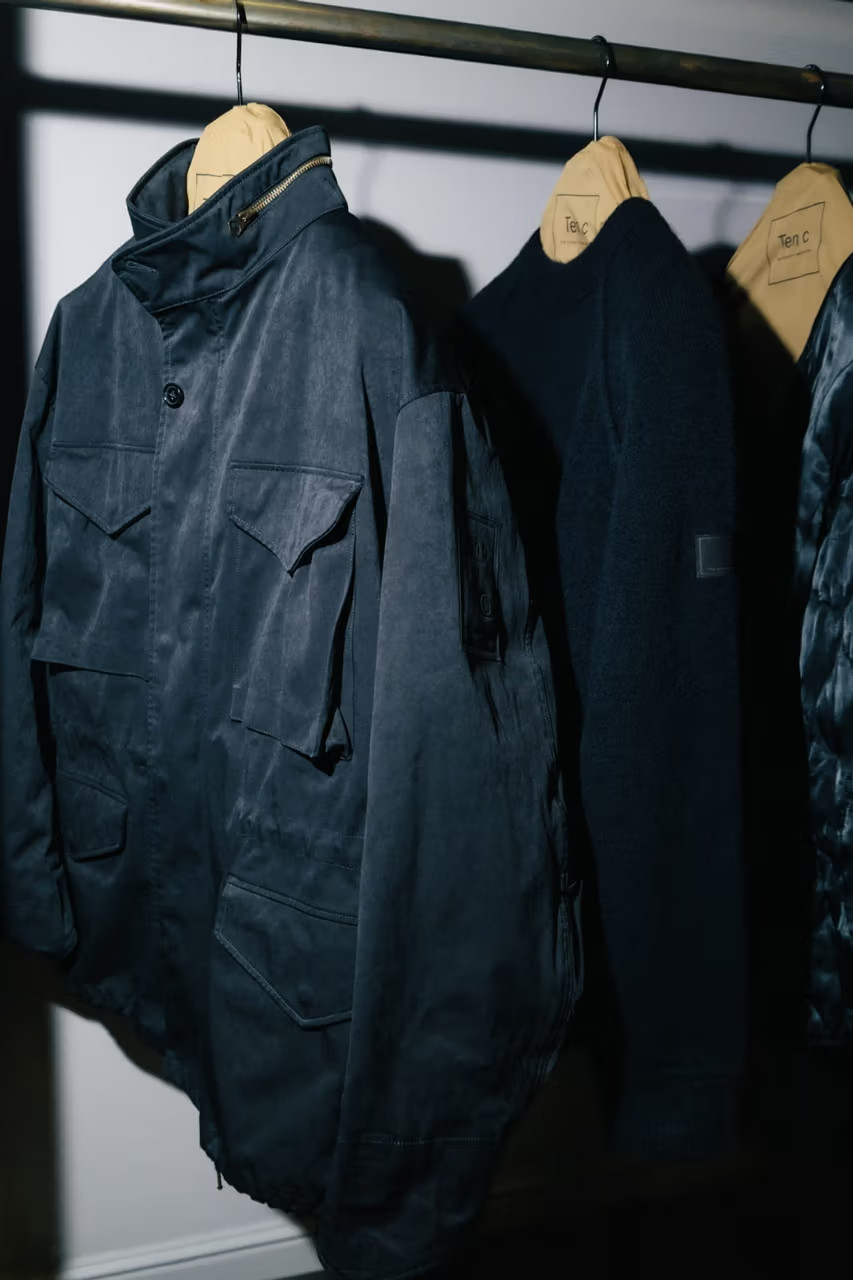 COMOLI × Ten c の初コラボレーションが登場